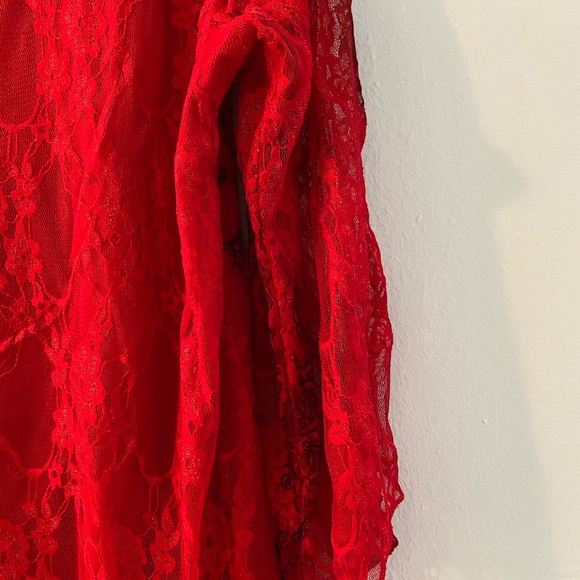 BEAUTIFUL Red/Black Lace w/Lining 2X Pullover Top - Picture 8 of 10